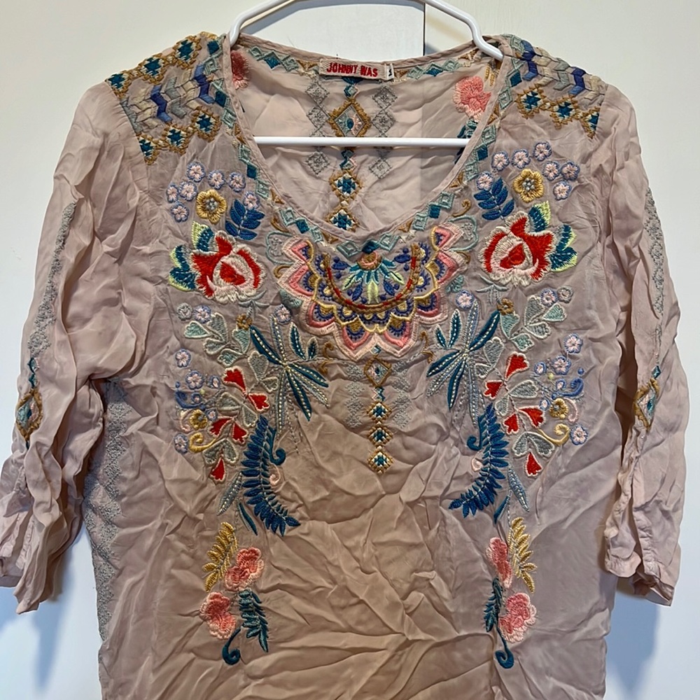 Johnny Was blouse light prink embroidered so cute! Size M